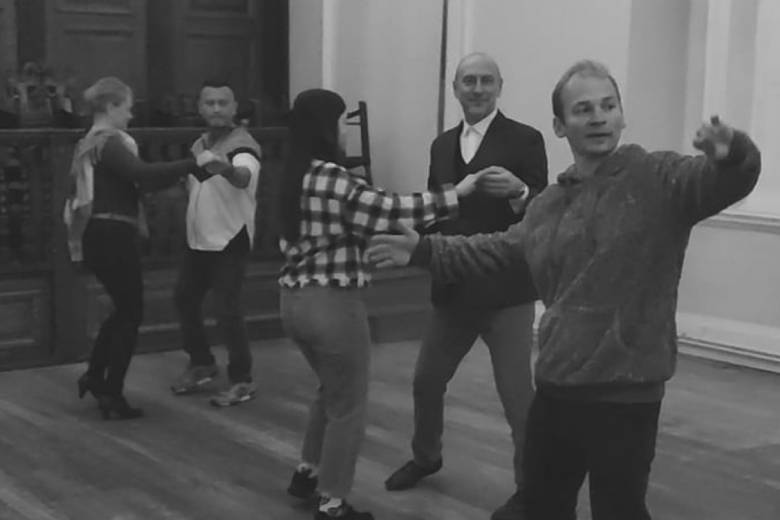 Get Ready to Sway This May: Join Our Salsa and Bachata Dance Courses!